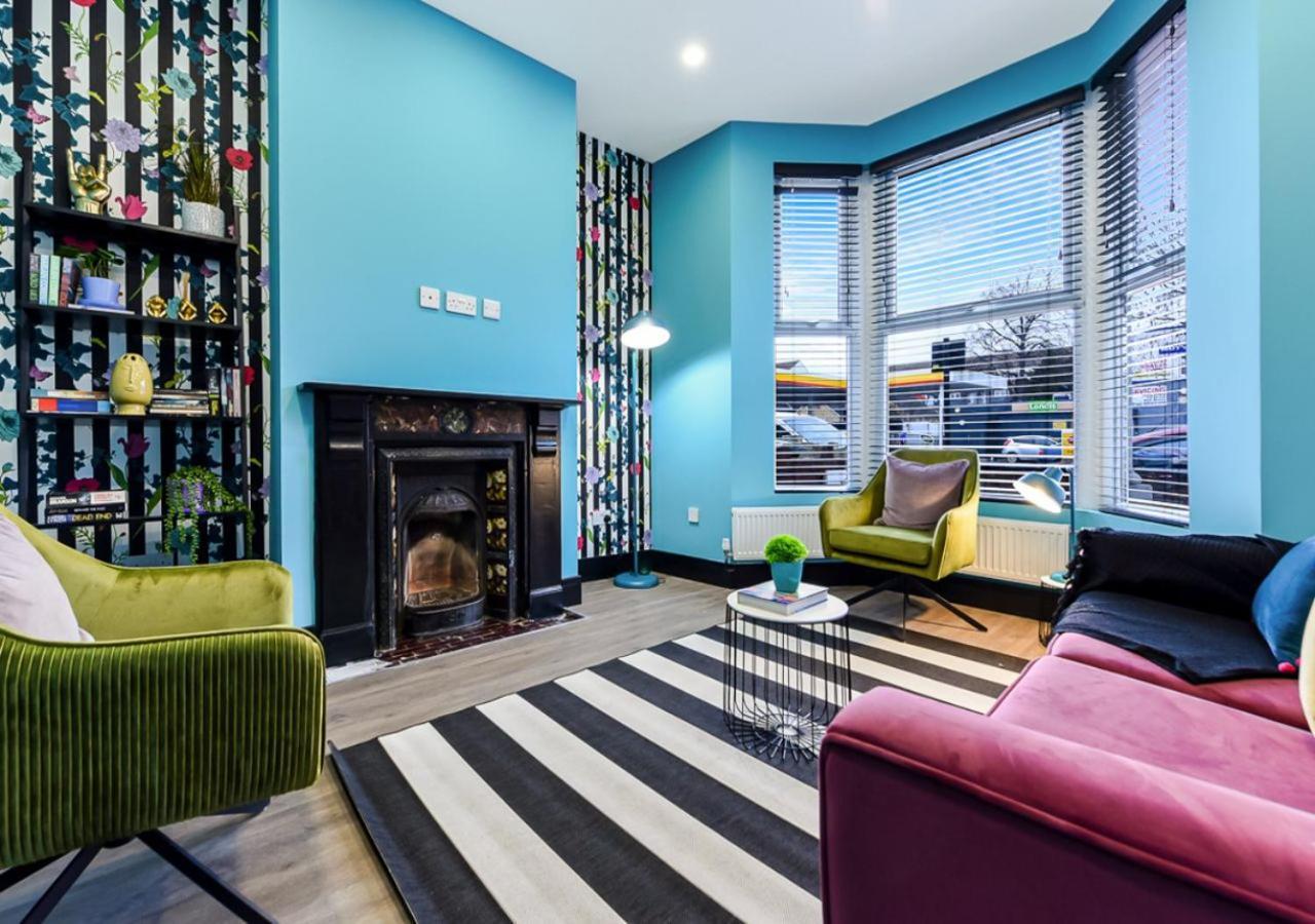 Bright & Colourful House - Best For A Large Groups Londra Esterno foto